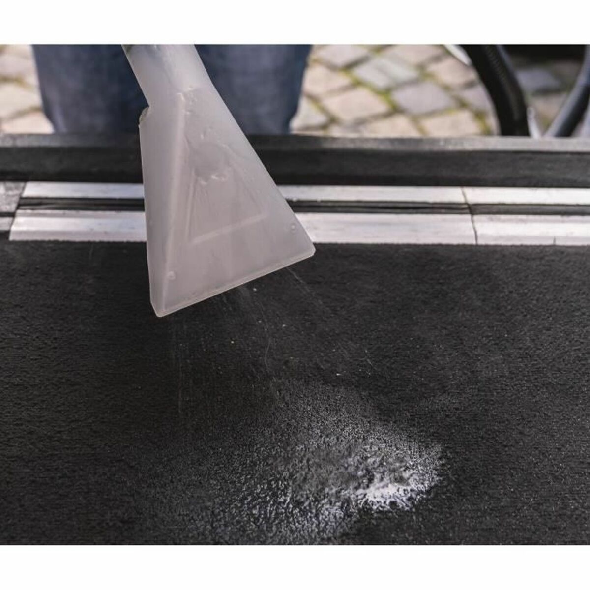 V12HFC177EF9DAD127D140060BCDD499F7E2R7023103P5