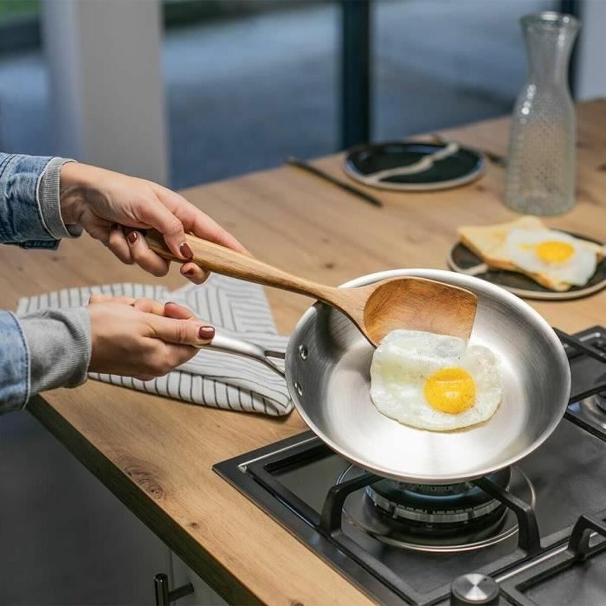 V5H2338AD1718FB44DFB0FCF64275952704R5784957P5