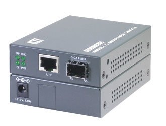 Kti PoE/Pd 1000T To 1000SX Fiber Media Converter — image 1